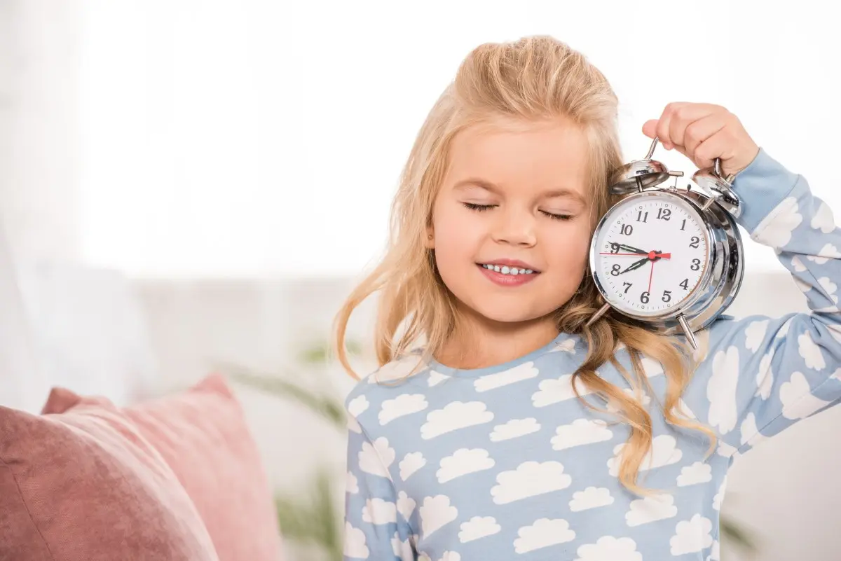 Как научить ребенка определять время 