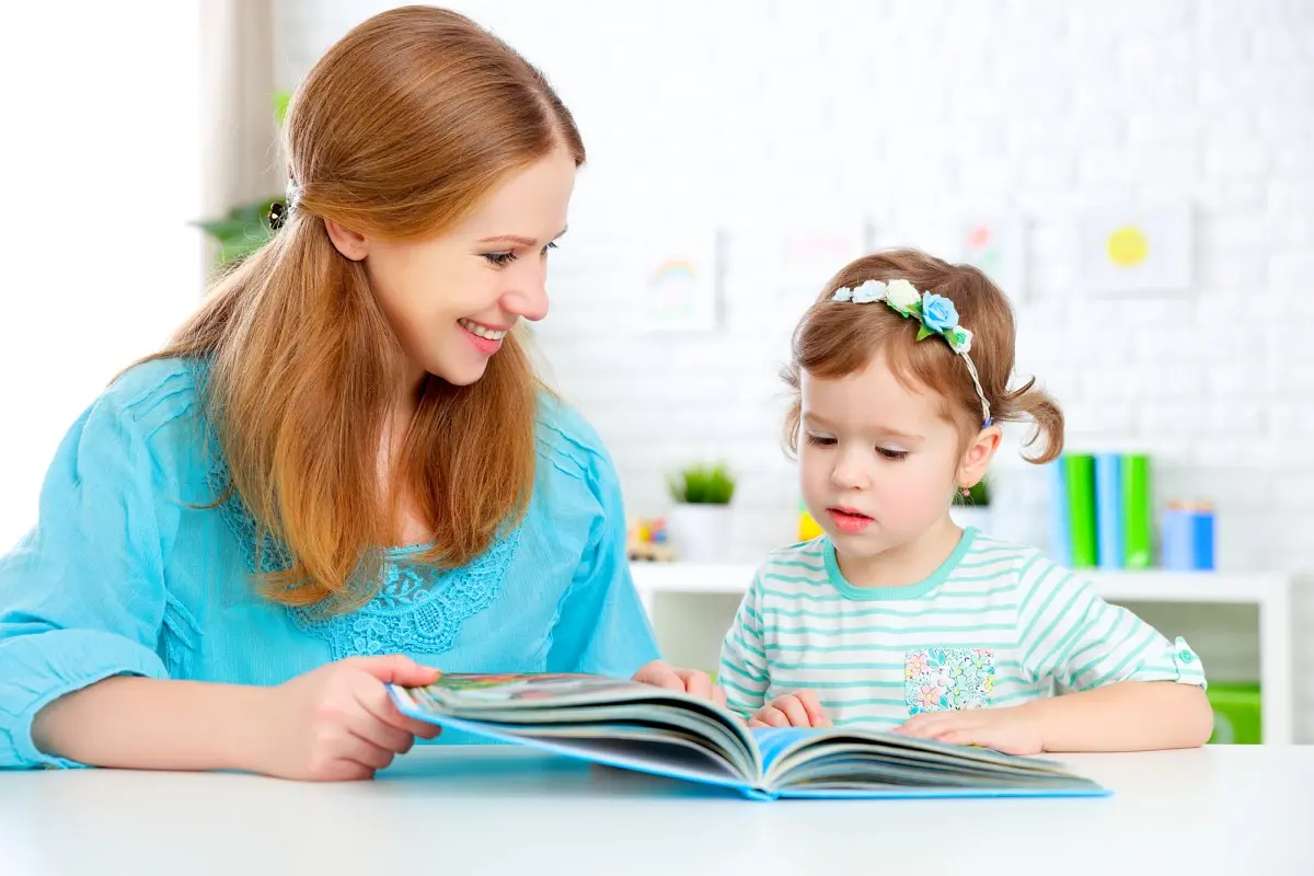 Надо ли учить ребенка читать до школы