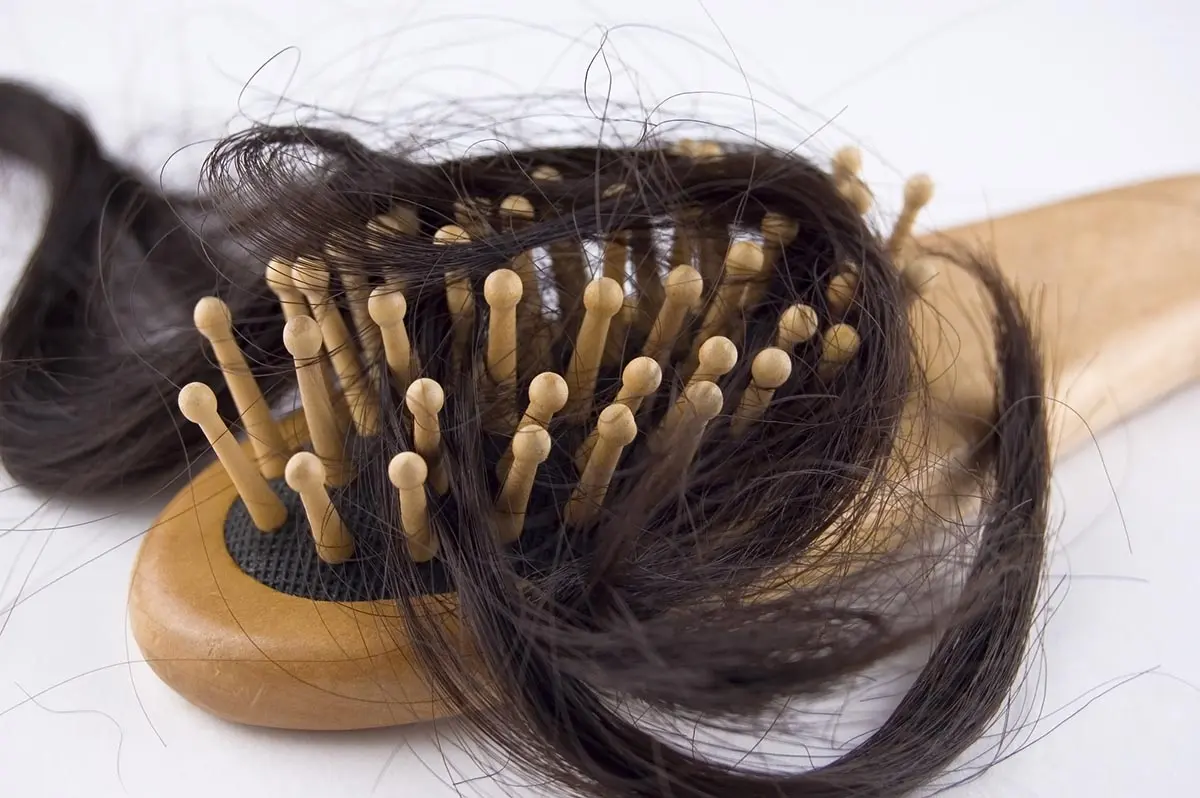 Причины потери волос у молодых мам