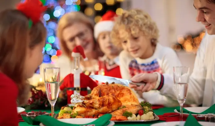 Как позаботиться о здоровье ребенка на новогодних каникулах ? Рекомендации педиатра 