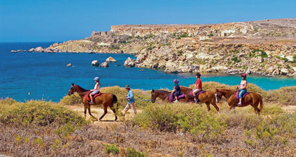 Пешие и конные прогулки на Мальте