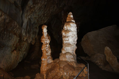Отдых в Крыму с детьми: экскурсии по Севастополю, Балаклаве и в Мраморную пещеру 