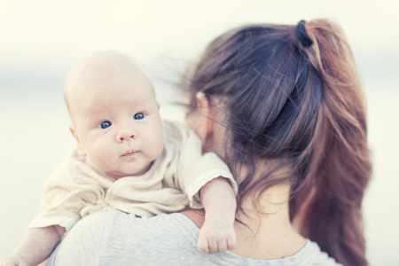 Какие пособия получат мамы в 2012 году?