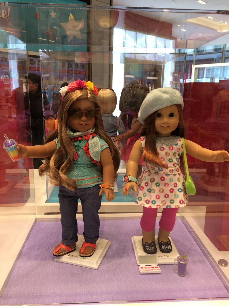 Девчачий рай — кукольный магазин American Girl