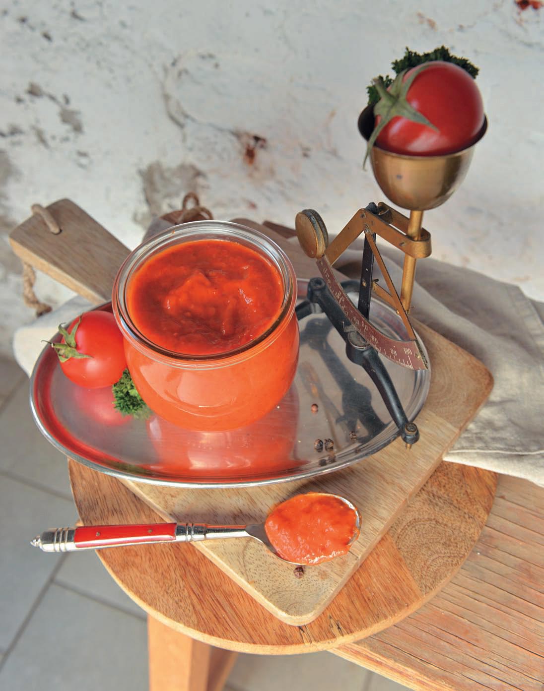 Матбуха — соус из тушеных овощей 