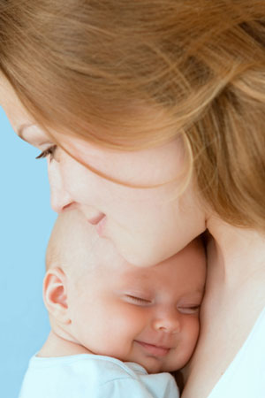 Грудное вскармливание и сон с ребенком : что они дают маме и малышу 