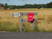 почтовый ящик на обочине дороги