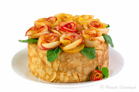 Уникальный рецепт : торт с яблоками и карамелью к Яблочному спасу